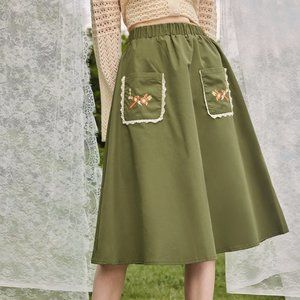 New Floral Embroidery Dual Pocket Skirt Green